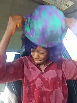 oliviaprettypussy on StripChat