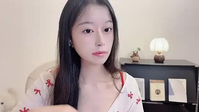 Onechestnut on StripChat