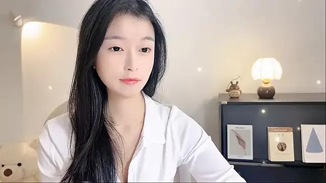 Onechestnut on StripChat