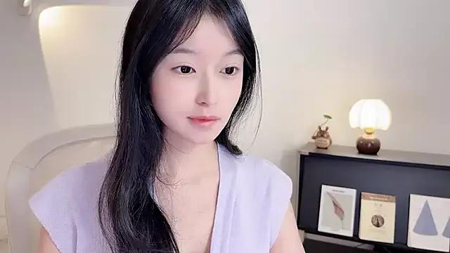 Onechestnut on StripChat