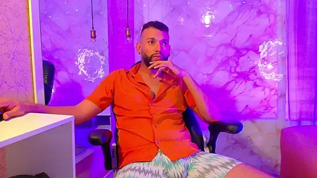 onlymen2025 on StripChat