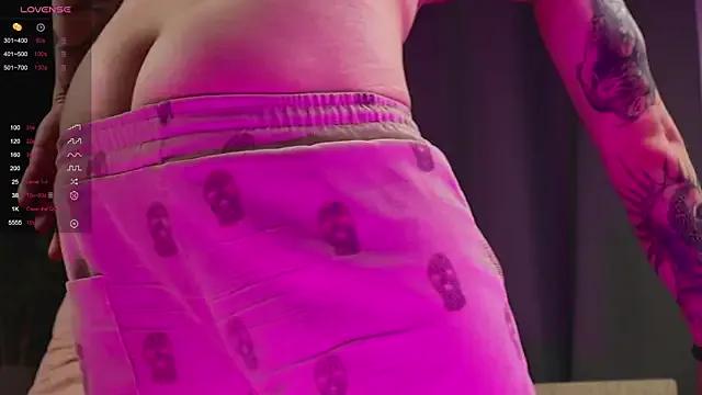 pleasure8869 on StripChat