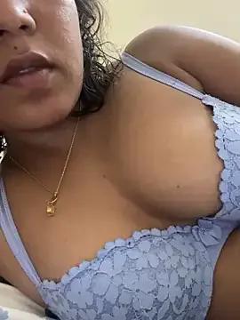 priyadevi17 on StripChat