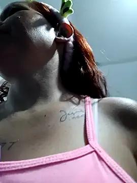 Queen_lorena on StripChat