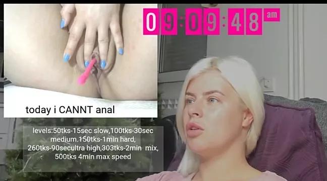 queenofthenighttt on StripChat