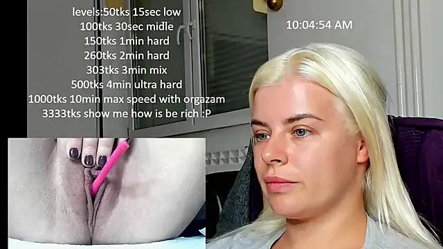 queenofthenighttt on StripChat