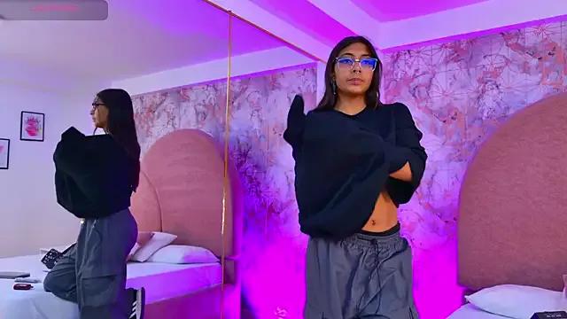 RavenGloomy on StripChat