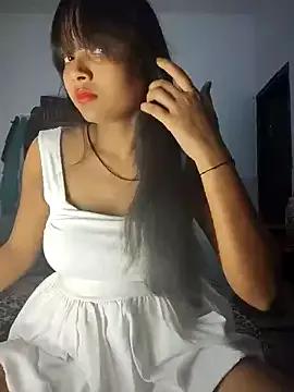 RAYI_Queen_2 on StripChat