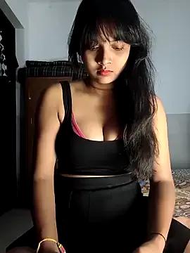 RAYI_Queen_2 on StripChat