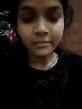 RAYI_Queen_2 on StripChat