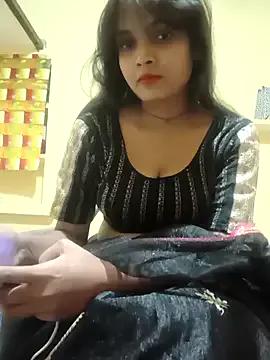RAYI_Queen_2 on StripChat