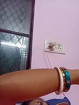 RAYI_Queen_2 on StripChat