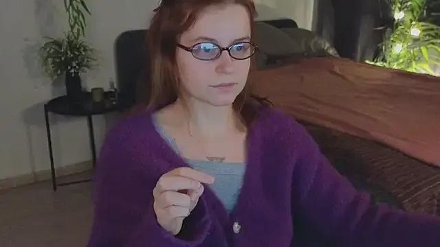 reb_luvng on StripChat