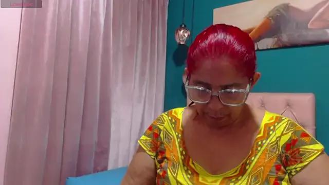 renata_milf_ on StripChat