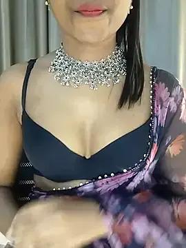 Rinika_67 on StripChat