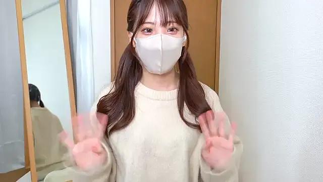 riri__nyan_o0 on StripChat