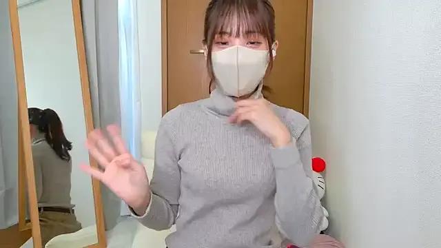 riri__nyan_o0 on StripChat