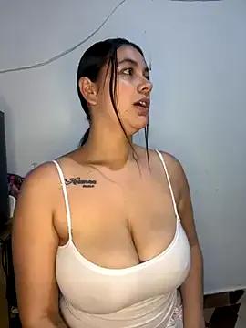 roldanmary on StripChat