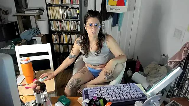 Rosiee69_ on StripChat