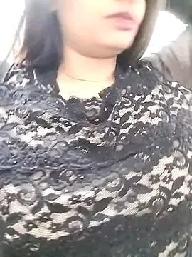 Rosy_cam — Spit boobs show