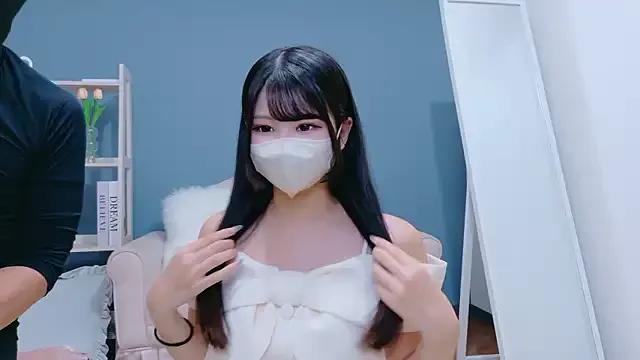 Ruru-shuv on StripChat