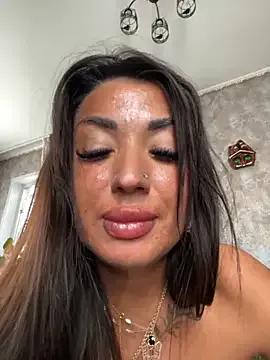 RuslanaXX on StripChat