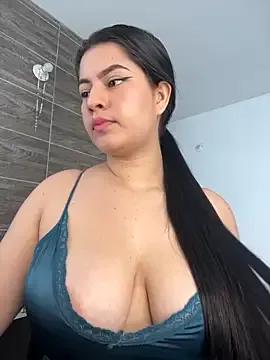 Saanvi21 on StripChat