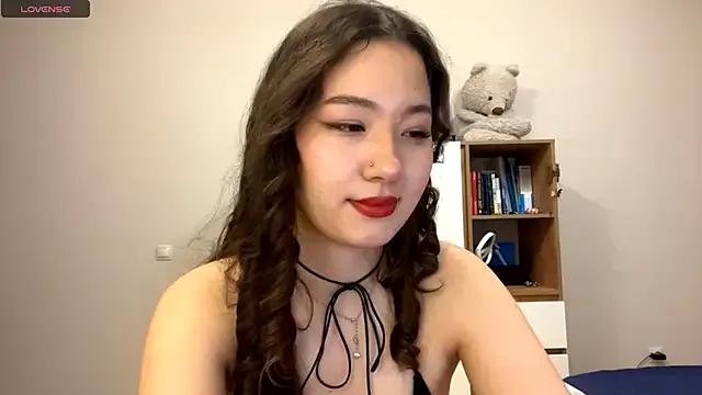Sakuravice on StripChat