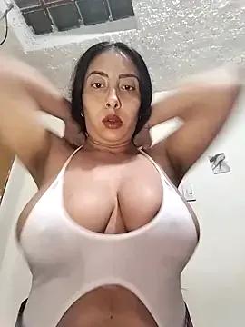 samara_topfisting on StripChat