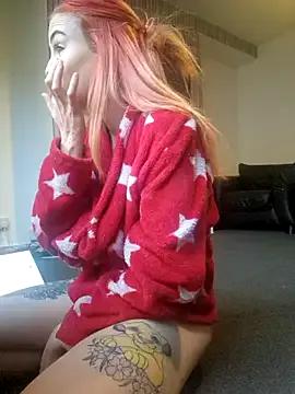 Scottishzara on StripChat