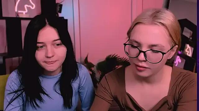 sendi_cais — move my fingers along my chest