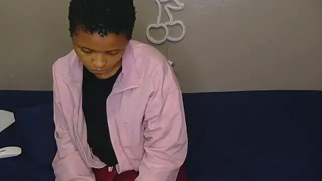 Serafynn on StripChat