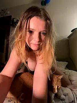 Seturselfonfire on StripChat