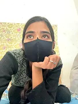 Sexykhushi041 on StripChat