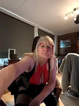 SexyMilfTascha — dildo in pussy 3min