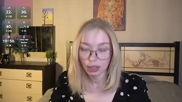 ShanelTunon on StripChat