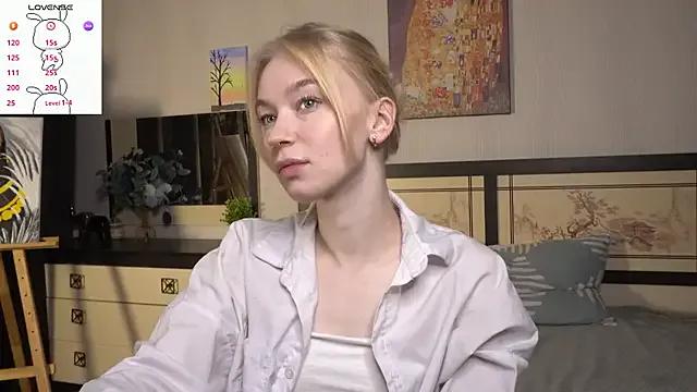 ShanelTunon — air kiss