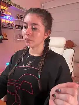 Sharon_07 on StripChat