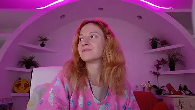 SimaGoldy on StripChat