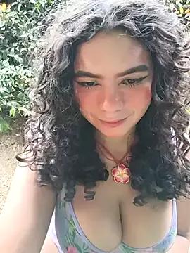 Simone_Miller on StripChat