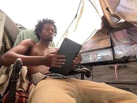 SlimeCrownzOut5 on StripChat