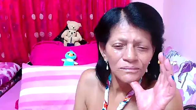 SLUTTYROXY on StripChat