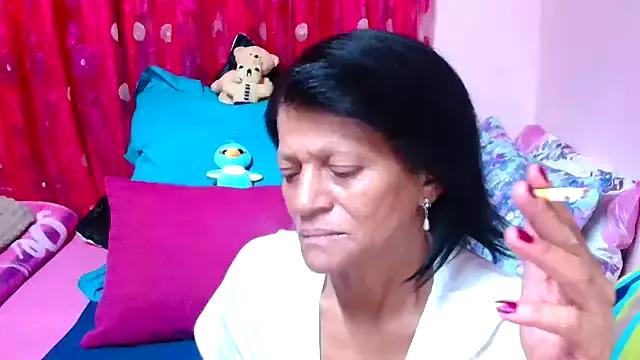 SLUTTYROXY on StripChat