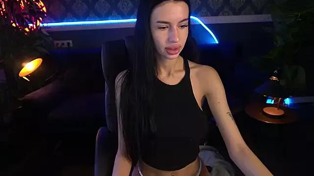 Snow_WhiteeeX on StripChat