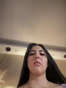 Sofia_Collins- on StripChat