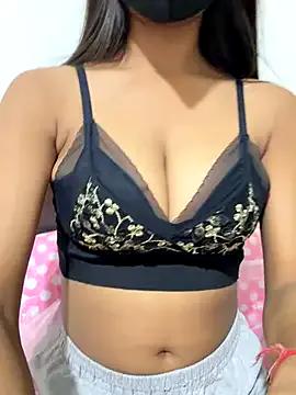 Sonia_soni332 on StripChat
