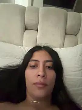 Sophie__Foxxx on StripChat