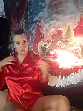 SpicyVicky — Tu choisis ?  Nue ou 2 doigts chatte ?