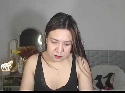 stellahugeX on StripChat