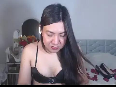 stellahugeX on StripChat